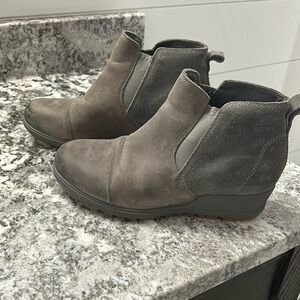 Sorel Evie wedge Chelsea boot